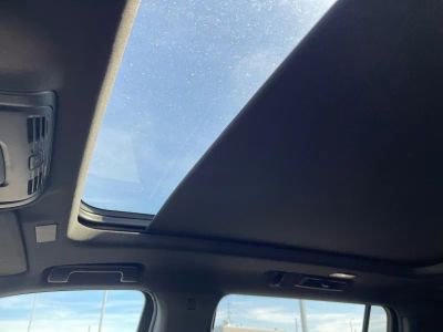 2025 GMC Yukon XL - Photo 15