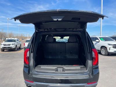 2025 GMC Yukon XL - Photo 19