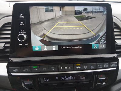 2025 Honda Odyssey — photo 16 view