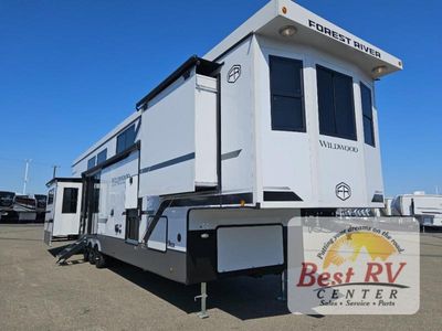 2025 Forest River RV Wildwood Heritage Glen — front three-quarter view