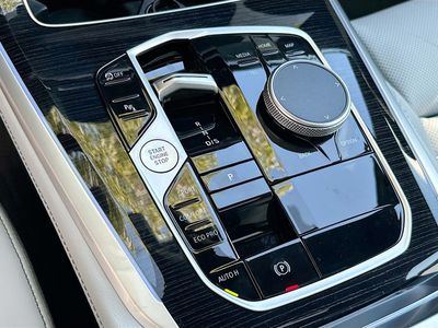 2026 BMW X5 — photo 14 view