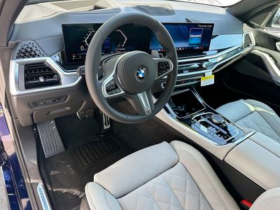 2026 BMW X5 — photo 7 view
