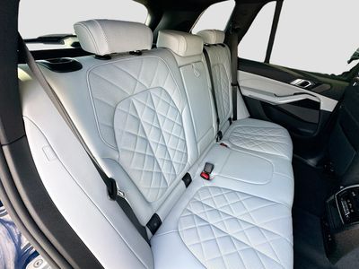 2026 BMW X5 — photo 22 view