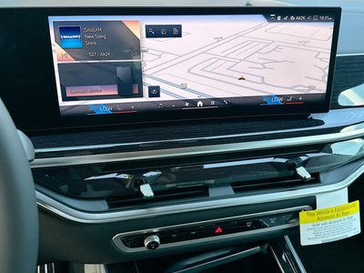 2026 BMW X5 — photo 10 view