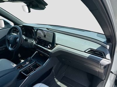 2026 Lexus TX — photo 15 view