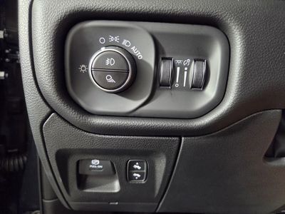 2026 Ram 1500 — photo 16 view