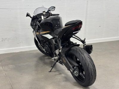 2026 Kawasaki Ninja ZX-6R — detail view