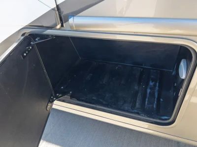 2022 Thor Motor Coach MAGNITUDE — photo 30 view