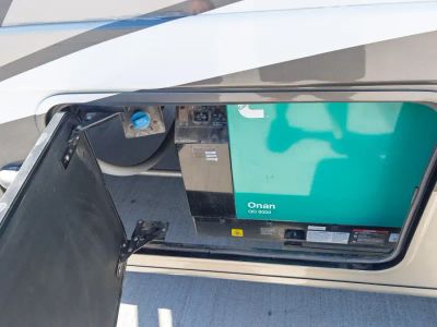 2022 Thor Motor Coach MAGNITUDE — photo 28 view