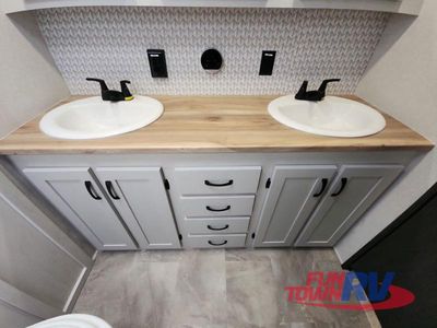 2026 Coachmen RV Brookstone - Photo 43