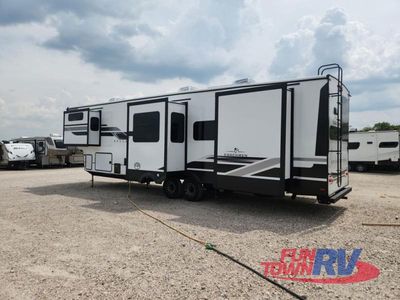 2026 Coachmen RV Brookstone - Photo 4