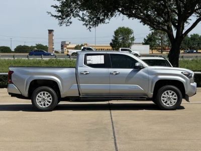 2026 Toyota Tacoma - Photo 3