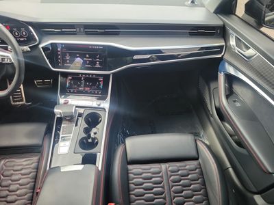 2022 Audi RS 6 Avant — photo 15 view
