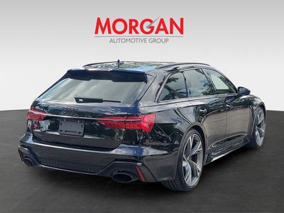 2022 Audi RS 6 Avant — interior view