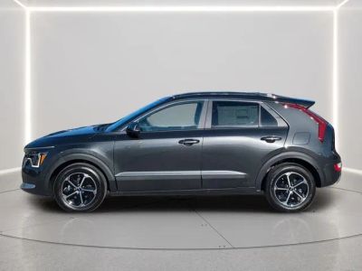 2026 Kia Niro — rear three-quarter view