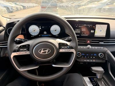 2024 Hyundai Elantra SEL - Photo 13