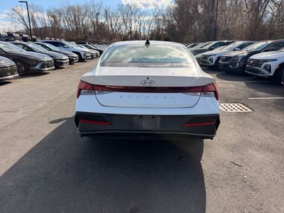 2024 Hyundai Elantra SEL - Photo 6
