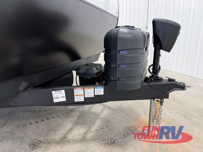 2025 Ember RV E-Series - Photo 10