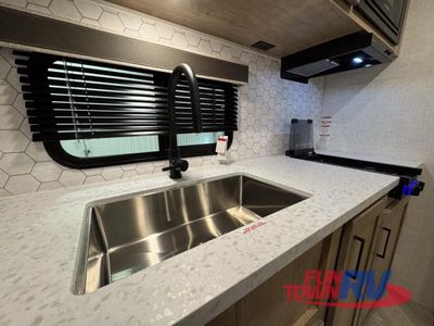 2025 Ember RV E-Series - Photo 20
