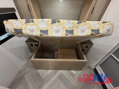 2025 Ember RV E-Series - Photo 35
