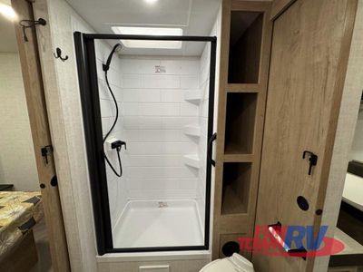 2025 Ember RV E-Series - Photo 30