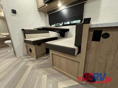 2025 Ember RV E-Series - Photo 28