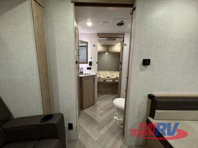 2025 Ember RV E-Series - Photo 29