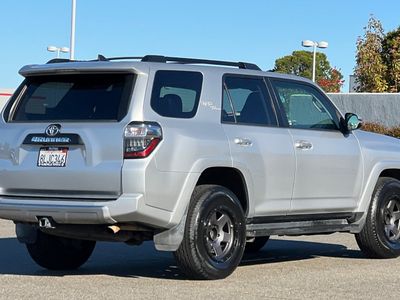 2019 Toyota 4Runner - Photo 2