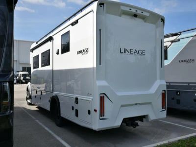2026 Grand Design LINEAGE SERIES F - Photo 37