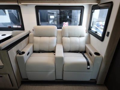 2026 Grand Design LINEAGE SERIES F - Photo 14