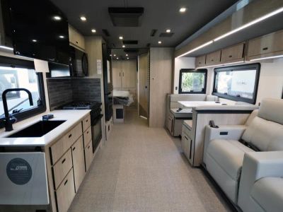 2026 Grand Design LINEAGE SERIES F - Photo 5