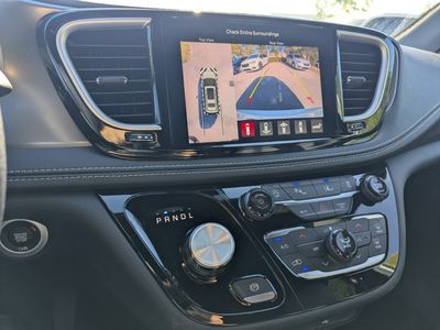 2026 Chrysler Pacifica — photo 21 view