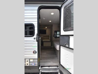 2025 Coachmen RV Catalina Summit Series 7 - Photo 17