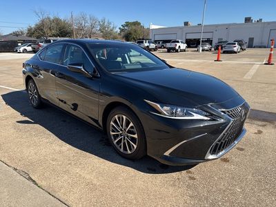 2022 Lexus ES - Photo 8