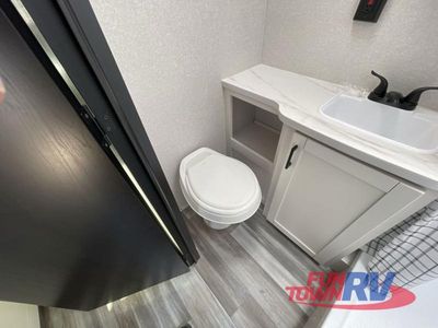 2026 Jayco Jay Flight SLX — photo 43 view