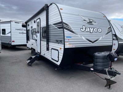 2026 Jayco Jay Flight SLX — front three-quarter view