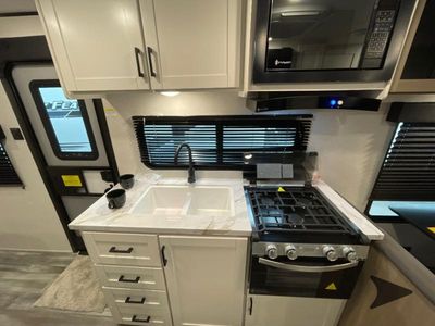 2026 Jayco Jay Flight SLX — photo 15 view