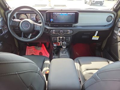 2025 Jeep Wrangler — photo 16 view