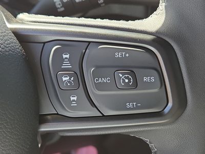 2025 Jeep Wrangler — photo 28 view
