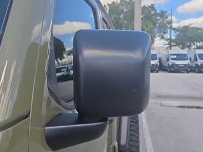 2025 Jeep Wrangler — photo 13 view