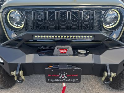 2025 Jeep Wrangler — photo 11 view