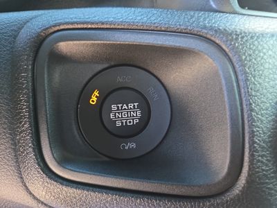2025 Jeep Wrangler — photo 31 view