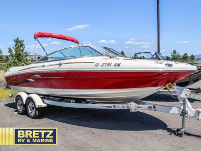2006 Sea Ray Sport — front three-quarter view