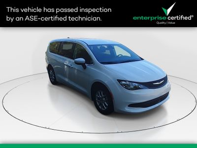 2023 Chrysler Voyager - Photo 1