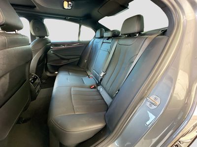 2023 BMW 5 Series - Photo 25