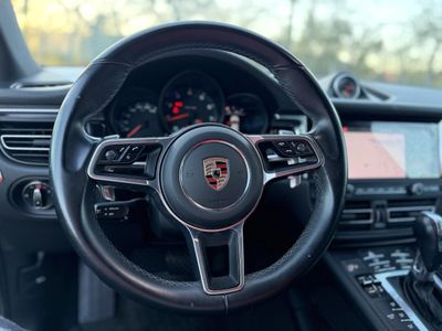2020 Porsche Macan - Photo 25