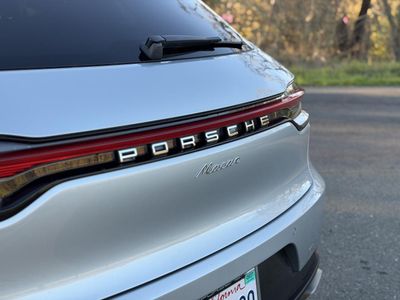 2020 Porsche Macan - Photo 11