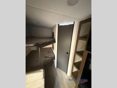 2026 Prime Time RV Avenger LT — photo 14 view