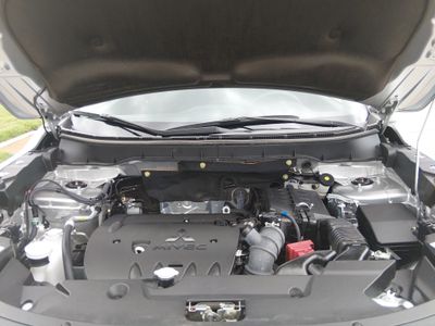 2025 Mitsubishi Outlander Sport — photo 9 view