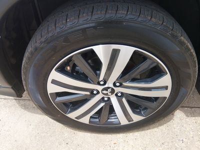 2025 Mitsubishi Outlander Sport — photo 10 view